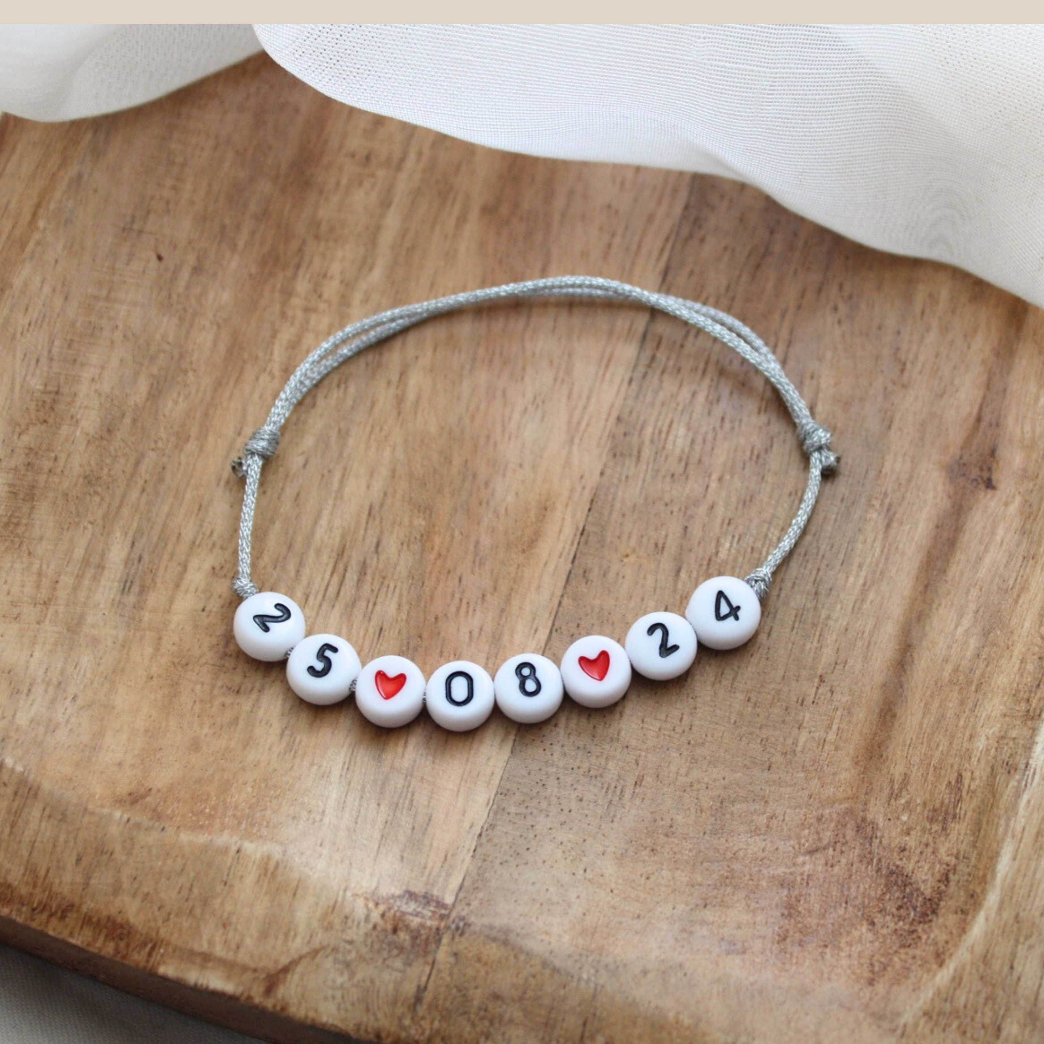 Bracelet Perles Lettres Personnalisé ~ blanches et noires