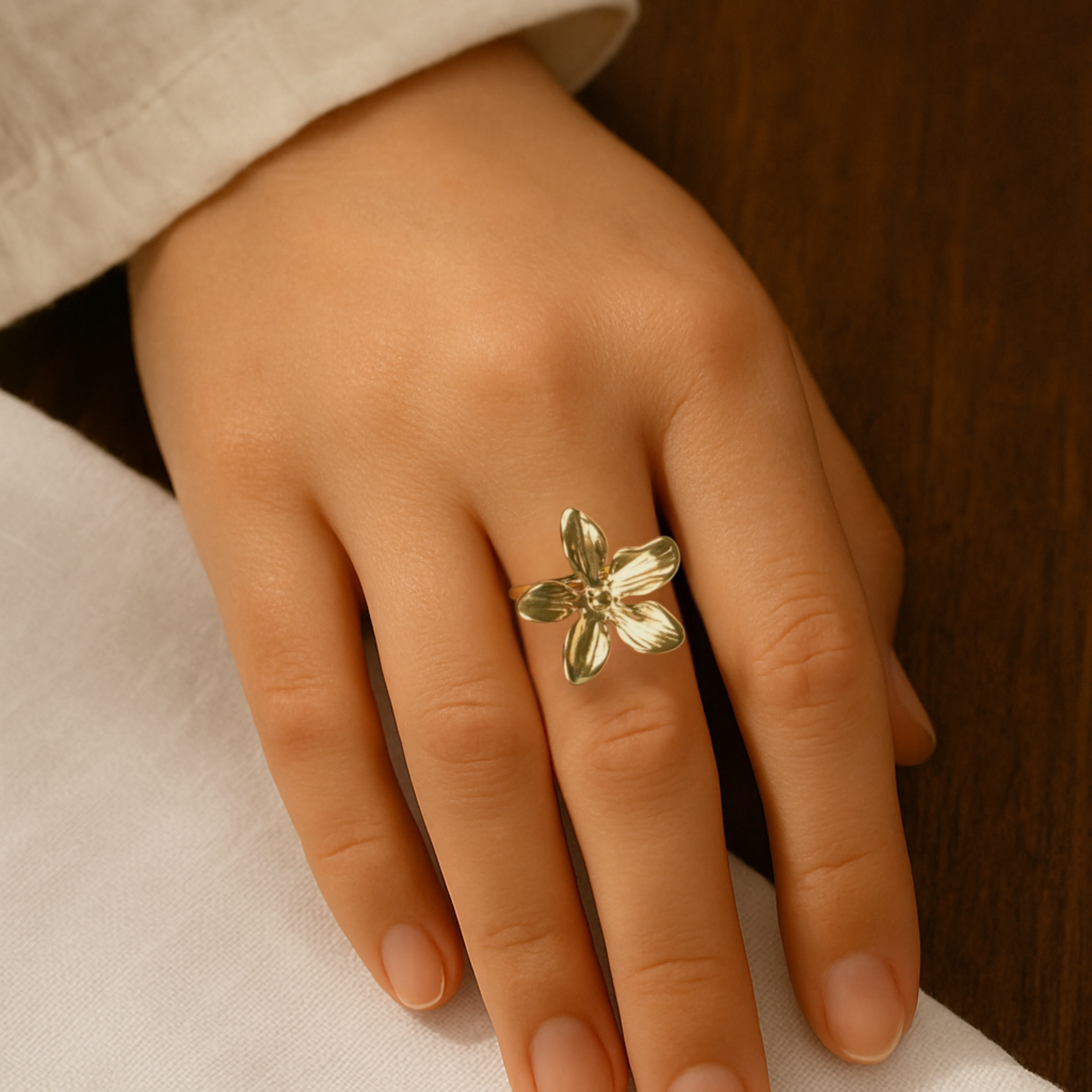 Bague Kate  ~ Bague fleur ajustable en acier inoxydable